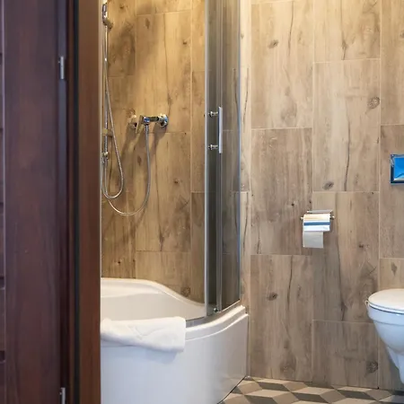 New Adler Bed & Breakfast Lodž