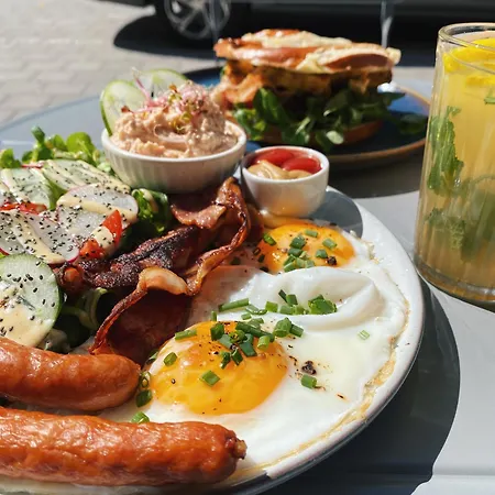 Bed & Breakfast New Adler Lodž