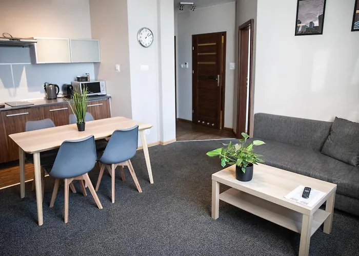 New Adler Alojamento de Acomodação e Pequeno-almoço Łódź