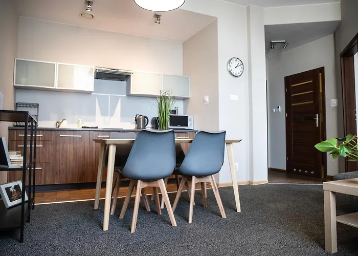 New Adler 3* Łódź