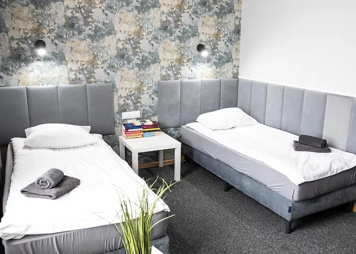 Alojamento de Acomodação e Pequeno-almoço New Adler Łódź