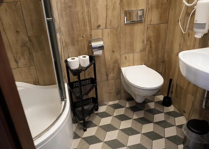 Alojamento de Acomodação e Pequeno-almoço New Adler Łódź